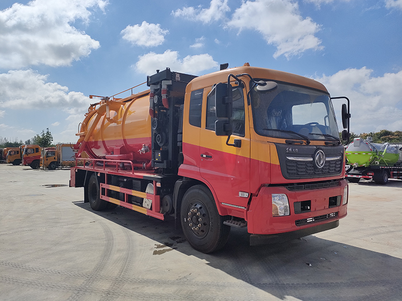 15立方東風(fēng)天錦清洗吸污車