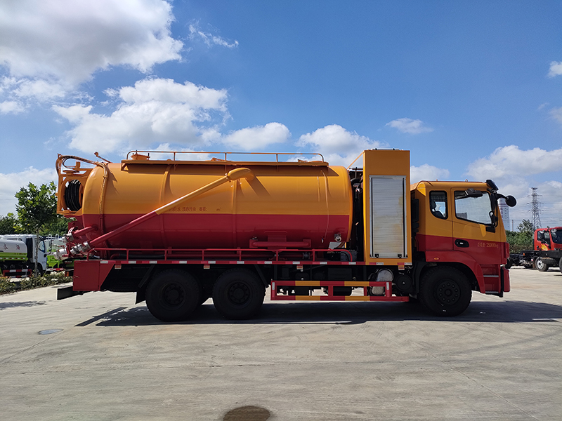 東風(fēng)錦程22方清洗吸污車