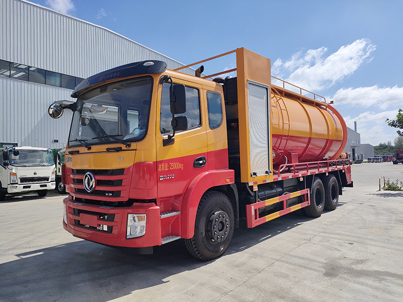 東風(fēng)錦程22方清洗吸污車(chē)